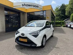 Wit, metallic lak Gebruikt 2019 Toyota Aygo Hatchback | € 8.995 (Goede deal)