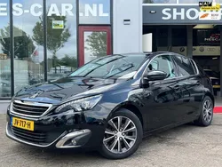 Zwart Gebruikt 2016 Peugeot 308 Allure Hatchback | € 8.999 (Eerlijke prijs)
