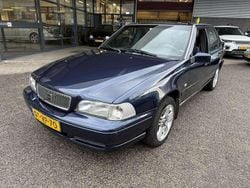 Blauw Gebruikt 1998 Volvo S70 Comfort Sedan | € 890
