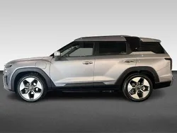 Grijs Nieuw 2025 Ssangyong Torres EVX SUV | € 48.355
