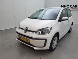 Wit Gebruikt 2020 VW up! Move Hatchback | € 9.900 (Goede deal)