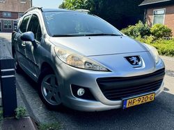 Grijs, metallic lak Gebruikt 2009 Peugeot 207 Stationwagen | € 1.950 (Eerlijke prijs)