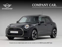 Zwart Gebruikt 2024 Mini Cooper Favoured Hatchback | € 36.450