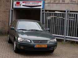 Groen Gebruikt 1999 Toyota Camry Executive Sedan | € 2.499 (Goede deal)