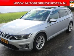 Grijs Gebruikt 2015 VW Passat Highline Stationwagen | € 9.650 (Eerlijke prijs)