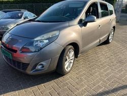 Grijs Gebruikt 2011 Renault Grand Scénic III MPV | € 3.999 (Duur)