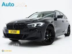 Zwart Gebruikt 2022 BMW 320 Shadowline Stationwagen | € 33.840 (Eerlijke prijs)