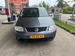 Grijs Gebruikt 2005 VW Touran Highline MPV | € 1.150 (Eerlijke prijs)