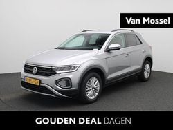Grijs Gebruikt 2022 VW T-Roc Life SUV | € 20.400 (Goede deal)