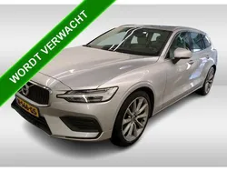 Grijs Gebruikt 2020 Volvo V60 Momentum Stationwagen | € 23.990 (Super prijs)