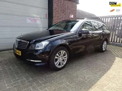 Zwart, metallic lak Gebruikt 2013 Mercedes C180 Ambition Stationwagen | € 12.250 (Iets duurder)