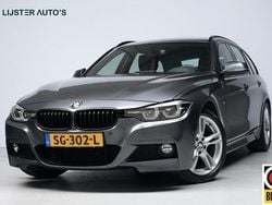 Grijs Gebruikt 2018 BMW 320 Executive Stationwagen | € 17.945 (Super prijs)