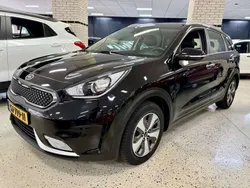 Zwart, metallic lak Gebruikt 2018 Kia Niro SUV | € 16.250 (Eerlijke prijs)