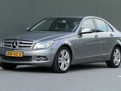 Grijs, metallic lak Gebruikt 2007 Mercedes C280 Avantgarde Sedan | € 12.940 (Iets duurder)