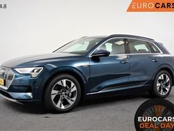 Blauw Gebruikt 2019 Audi e-tron Premium SUV | € 26.490 (Goede deal)