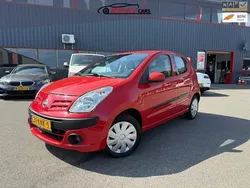 Rood, metallic lak Gebruikt 2010 Nissan Pixo Acenta Hatchback | € 2.499 (Eerlijke prijs)