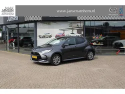 Lead grey (48g) Gebruikt 2022 Mazda 2 Hatchback | € 23.900 (Eerlijke prijs)