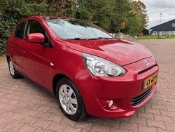 Rood Gebruikt 2015 Mitsubishi Space Star Hatchback | € 4.900 (Eerlijke prijs)