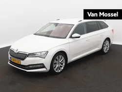 Wit Gebruikt 2021 Skoda Superb Business Line Stationwagen | € 26.900 (Eerlijke prijs)