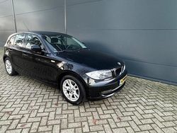 Zwart Gebruikt 2010 BMW 118 Hatchback | € 4.245 (Eerlijke prijs)