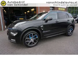 Zwart, metallic lak Gebruikt 2022 Lynk & Co 01 SUV | € 23.945 (Goede deal)