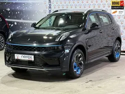 Zwart, metallic lak Gebruikt 2022 Lynk & Co 01 SUV | € 25.950 (Goede deal)