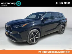 Zwart Gebruikt 2022 Toyota Highlander Premium SUV | € 59.949 (Eerlijke prijs)