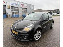 Zwart Gebruikt 2006 Renault Clio R.S. Hatchback | € 1.950 (Eerlijke prijs)