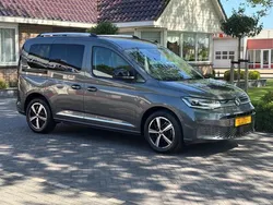 Grijs, metallic lak Gebruikt 2022 VW Caddy Style MPV | € 36.950 (Duur)