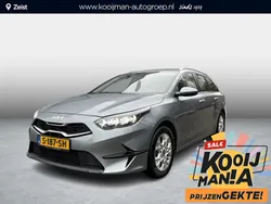 Grijs Gebruikt 2023 Kia Ceed Stationwagen | € 25.900 (Eerlijke prijs)