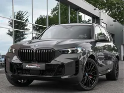 Grijs, metallic lak Gebruikt 2023 BMW X5 M Sport SUV | € 99.949 (Eerlijke prijs)