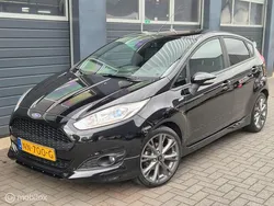 Zwart Gebruikt 2017 Ford Fiesta ST-Line Hatchback | € 6.750 (Eerlijke prijs)