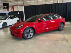 Rood Gebruikt 2021 Tesla Model 3 Standard Range Sedan | € 26.600 (Eerlijke prijs)