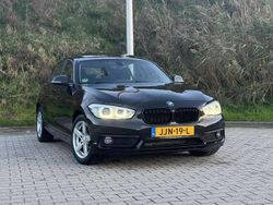 Zwart Gebruikt 2016 BMW 118 Hatchback | € 14.249 (Super prijs)