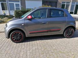 Grijs Gebruikt 2017 Renault Twingo Collection Hatchback | € 6.750 (Goede deal)