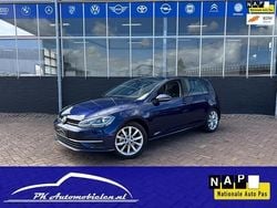 Blauw, metallic lak Gebruikt 2017 VW Golf VII Highline Hatchback | € 14.750 (Goede deal)