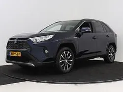 Blauw metallic Gebruikt 2021 Toyota RAV4 Business Edition SUV | € 33.845 (Goede deal)