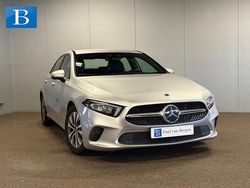 Grijs Gebruikt 2019 Mercedes A200 Business Sedan | € 23.300 (Super prijs)
