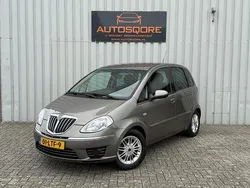 Grijs Gebruikt 2010 Lancia Musa S MPV | € 3.950 (Eerlijke prijs)