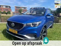 Blauw Gebruikt 2020 MG ZS Luxury Sedan | € 12.999 (Goede deal)