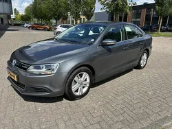 Grijs Gebruikt 2013 VW Jetta Executive Sedan | € 9.495 (Iets duurder)