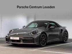 Grijs (metallic) Gebruikt 2024 Porsche 911 Turbo S Cabriolet | € 324.900 (Iets duurder)