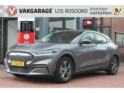Grijs, metallic lak Gebruikt 2021 Ford Mustang Mach-E SUV | € 24.990 (Goede deal)