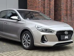 Grijs Gebruikt 2017 Hyundai i30 Edition Hatchback | € 11.695 (Eerlijke prijs)