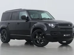 Zwart Gebruikt 2024 Land Rover Defender Black Edition SUV | € 95.900 (Goede deal)