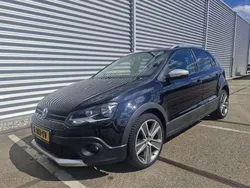 Zwart Gebruikt 2011 VW Polo Comfortline Hatchback | € 6.502 (Iets duurder)