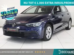 Blauw Gebruikt 2022 VW Golf VIII Life Hatchback | € 20.235 (Eerlijke prijs)