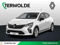 Wit Nieuw 2025 Renault Clio V Evolution Hatchback | € 25.090 (Goede deal)