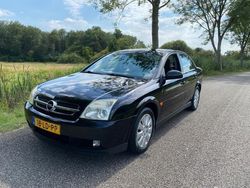 Zwart Gebruikt 2002 Opel Vectra Elegance Sedan | € 1.299 (Eerlijke prijs)