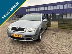 Grijs Gebruikt 2005 Skoda Fabia Elegance Hatchback | € 2.299 (Iets duurder)